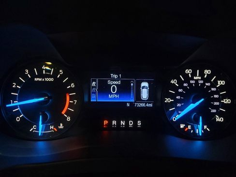 Used 2017 Ford Explorer XLT AWD/4WD image 23