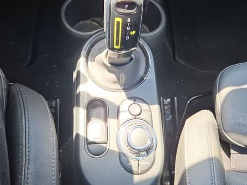 Used 2024 MINI Cooper SE FWD image 15