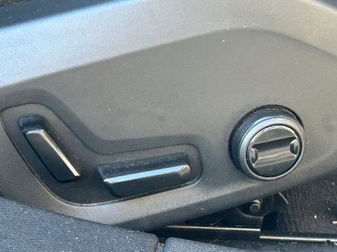 Used 2024 Volvo S60 B5 Plus image 34