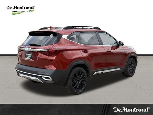 Certified 2022 Kia Seltos Nightfall Edition image 5