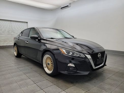 Used 2019 Nissan Altima 2.5 SV image 13