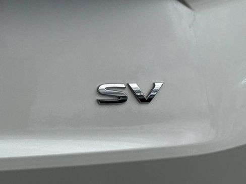 Used 2023 Nissan Rogue SV FWD image 9