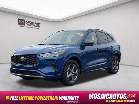 Used 2023 Ford Escape ST-Line w/ Tech Pack #1 AWD/4WD image 3