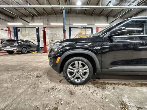 Certified 2022 Kia Seltos S image 20