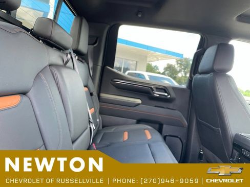 Used 2022 GMC Sierra 1500 AT4 w/ AT4 Premium Package AWD/4WD image 10