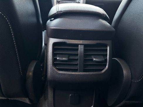 Used 2016 Ford Fusion SE w/ Equipment Group 202A image 30