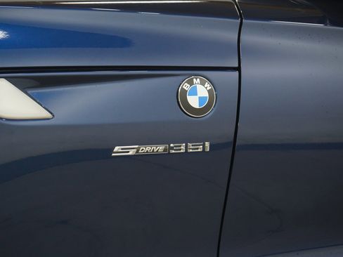 Used 2011 BMW Z4 sDrive35i RWD image 24
