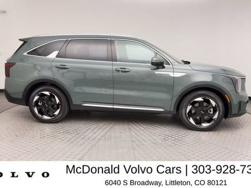 Used 2025 Kia Sorento SX Prestige AWD/4WD image 9