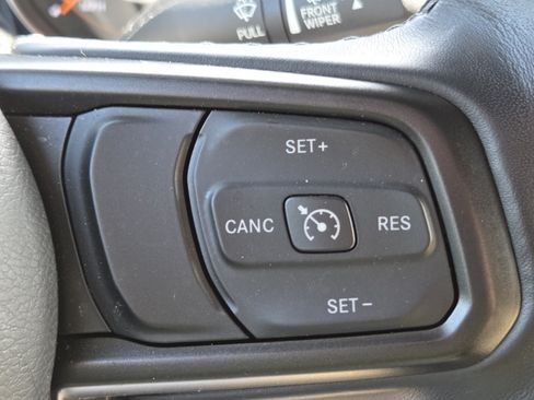 Used 2022 Jeep Wrangler Unlimited Sport AWD/4WD image 8