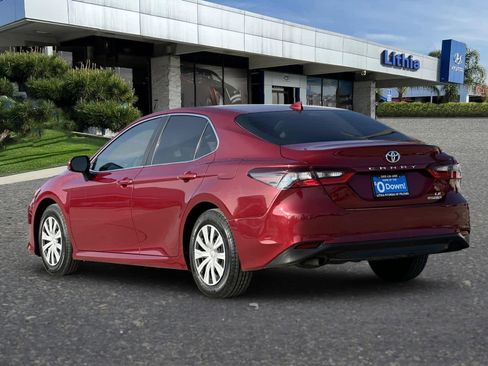 Used 2022 Toyota Camry LE image 6