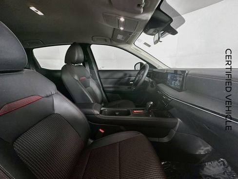 Certified 2025 Nissan Kicks SR FWD image 26