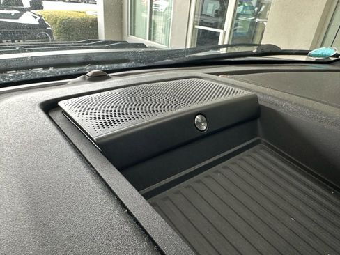 Used 2018 Ford F150 Raptor w/ Equipment Group 802A Luxury image 39