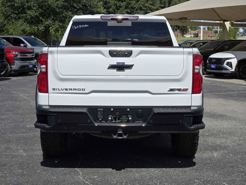 Certified 2023 Chevrolet Silverado 1500 ZR2 w/ Technology Package image 6