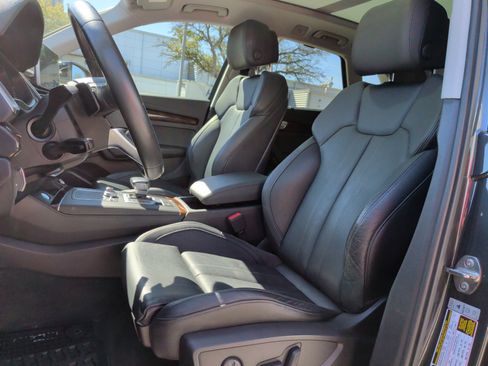 Used 2018 Audi Q5 2.0T Premium Plus w/ Premium Plus Package image 17