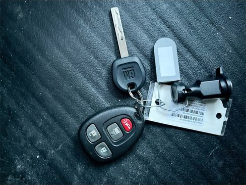 Used 2025 Chevrolet Express 2500 Extended w/ Driver Convenience Package image 30