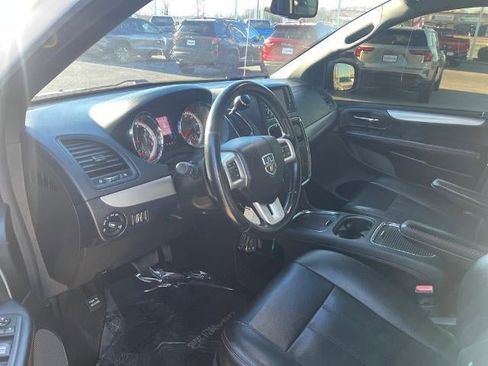 Used 2017 Dodge Grand Caravan GT image 7