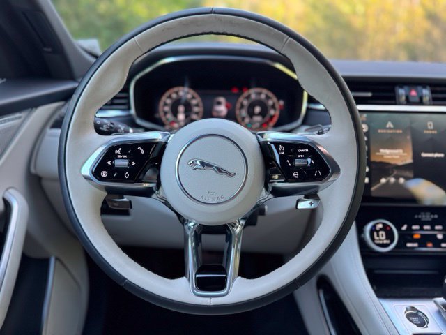 New 2026 Jaguar F-PACE R-Dynamic S AWD/4WD image 22