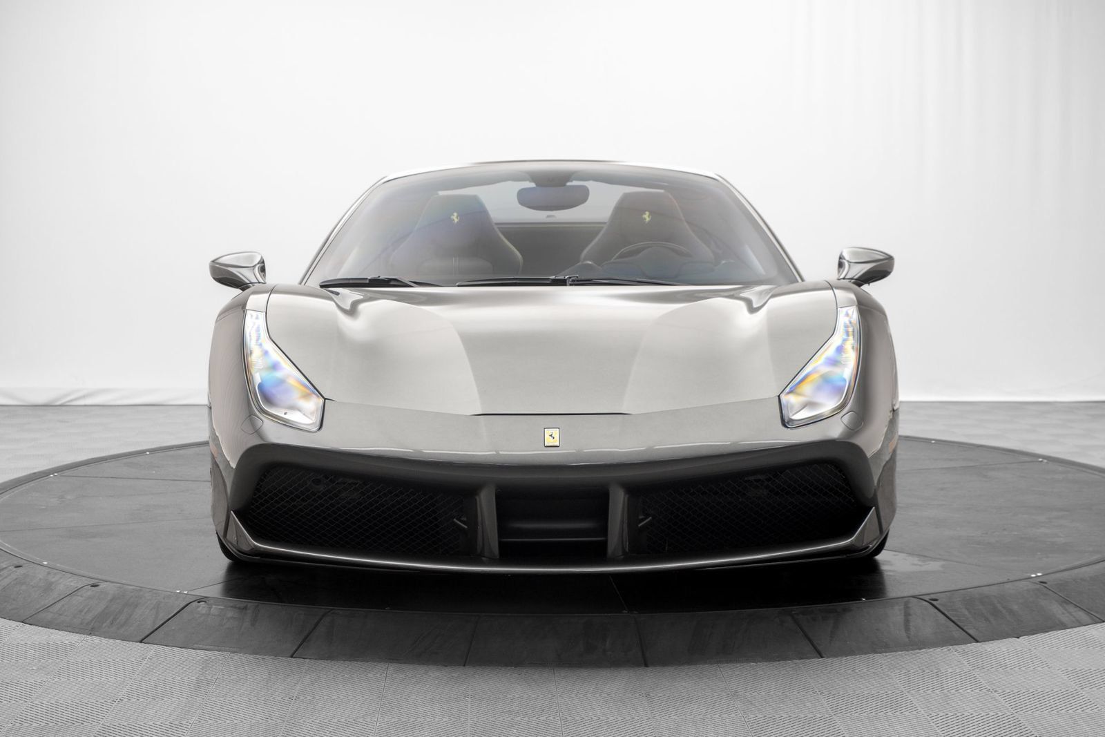 Used 2017 Ferrari 488 Spider RWD image 2