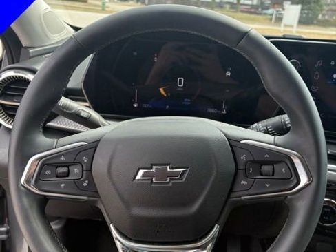 Used 2025 Chevrolet Trax ACTIV w/ Driver Confidence Package image 17