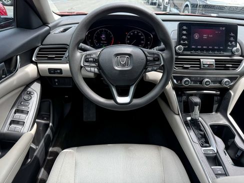 Used 2018 Honda Accord LX image 33