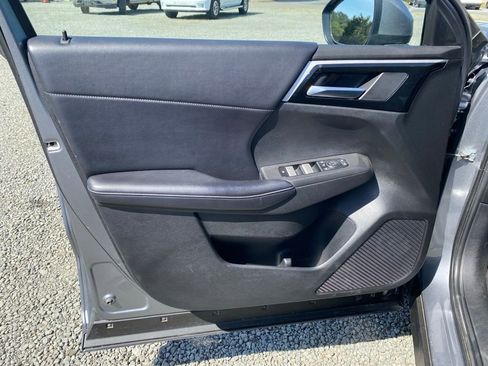 Used 2024 Mitsubishi Outlander SE AWD/4WD image 10