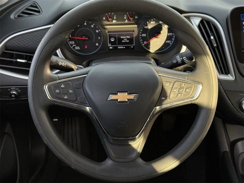 Used 2021 Chevrolet Malibu LS image 12