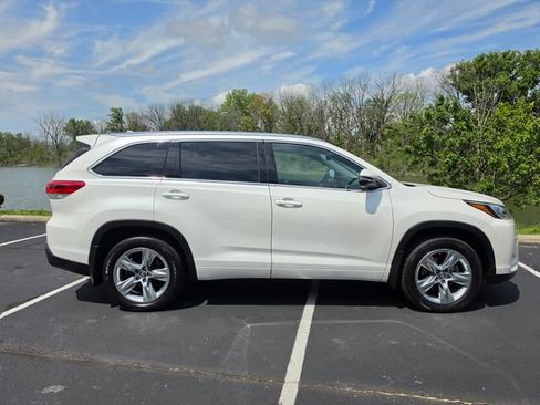 Used 2018 Toyota Highlander Limited AWD/4WD image 5