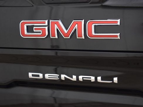 Used 2022 GMC Sierra 1500 Denali w/ Technology Package AWD/4WD image 24