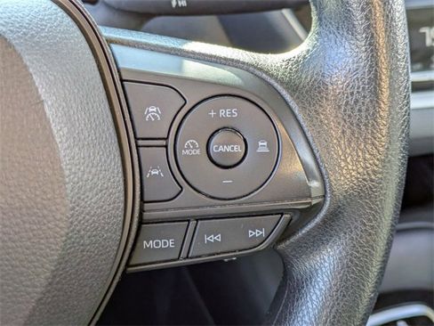 Used 2023 Toyota Corolla LE image 18