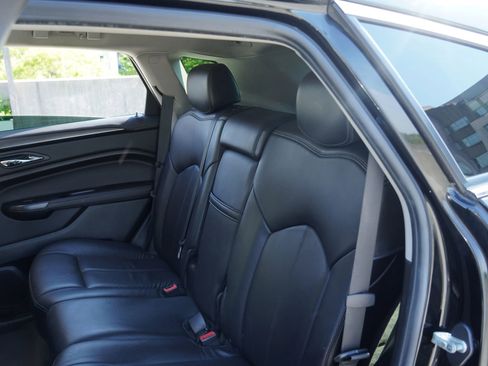 Used 2013 Cadillac SRX FWD image 18