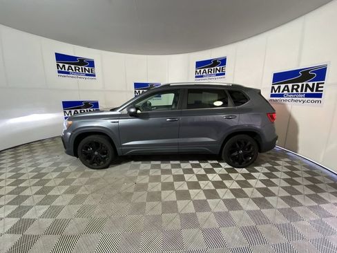Used 2022 Volkswagen Taos SE FWD image 13