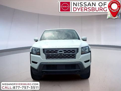 Used 2022 Nissan Frontier SV w/ Technology Package AWD/4WD image 8