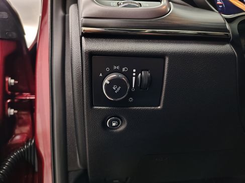 Used 2019 Jeep Grand Cherokee Limited X image 47