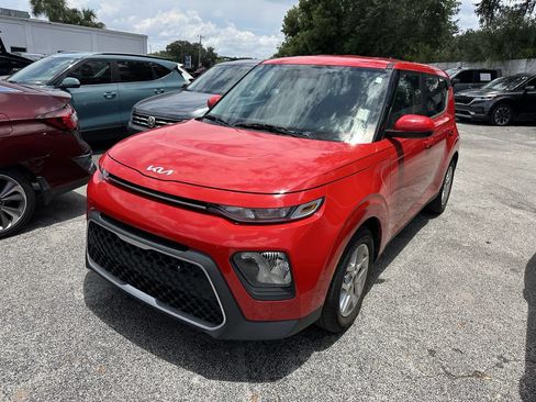 Used 2022 Kia Soul S FWD image 8