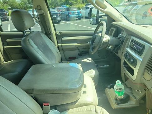 Used 2005 Dodge Ram 2500 Truck SLT RWD image 3