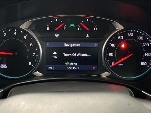 Used 2022 Chevrolet Equinox Premier AWD/4WD image 17