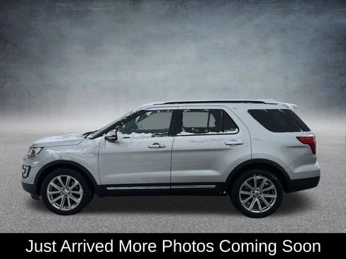 Used 2016 Ford Explorer Limited w/ Equipment Group 301A image 3