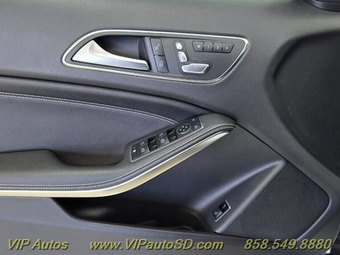 Used 2020 Mercedes-Benz GLA 250 4MATIC w/ Convenience Package image 14