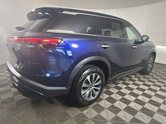 Used 2024 INFINITI QX60 Pure AWD/4WD video 2