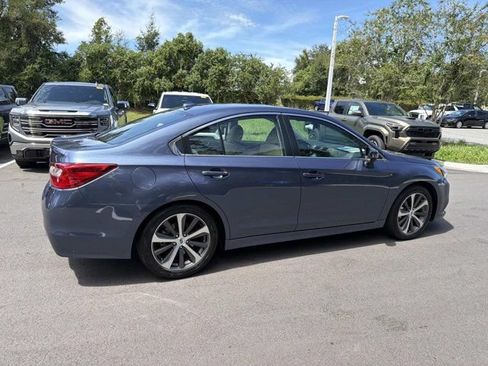 Used 2017 Subaru Legacy 2.5i Limited AWD/4WD image 2
