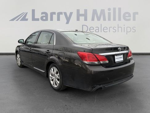 Used 2012 Toyota Avalon image 6