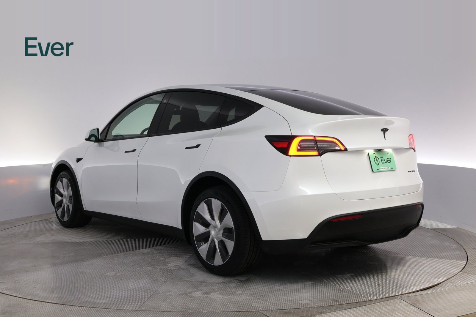 Used 2020 Tesla Model Y Long Range AWD/4WD image 17
