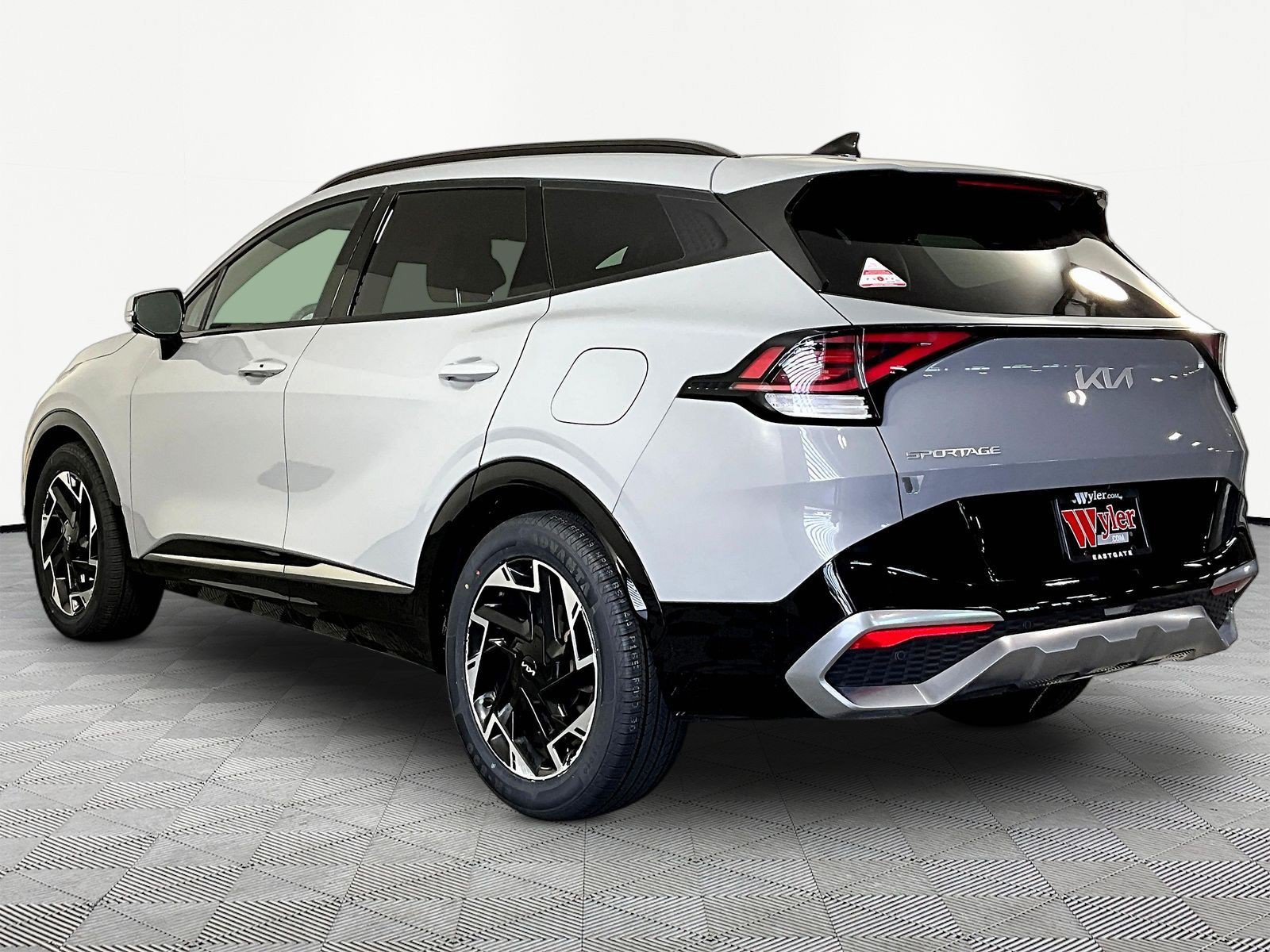 Used 2024 Kia Sportage SX FWD image 4