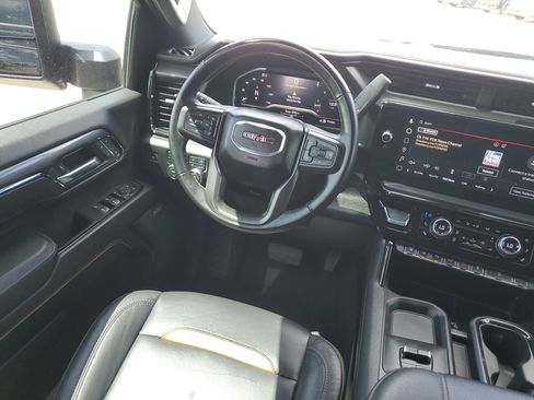 Used 2024 GMC Sierra 3500 AT4 w/ AT4 Premium Plus Package AWD/4WD image 15
