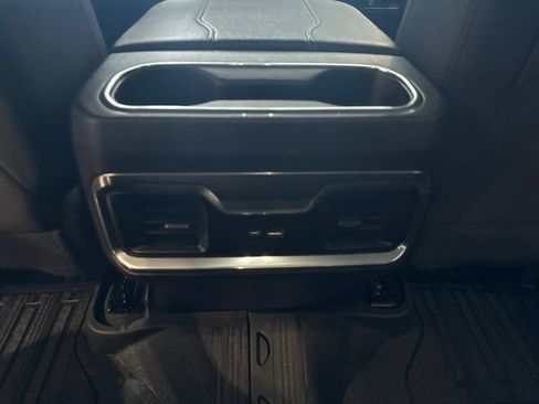 Used 2023 GMC Sierra 1500 Elevation w/ Preferred Package AWD/4WD image 21