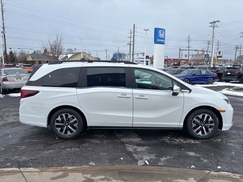New 2026 Honda Odyssey EX-L image 4