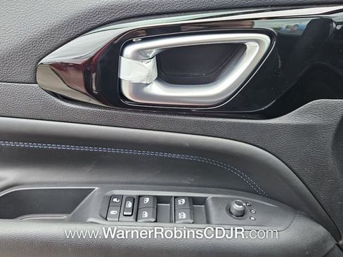 New 2026 Jeep Compass Latitude image 28