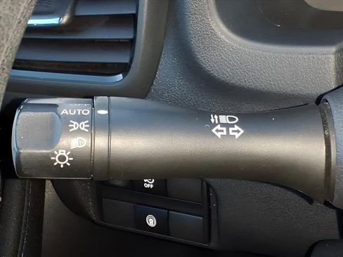 Used 2023 Nissan Leaf S image 24