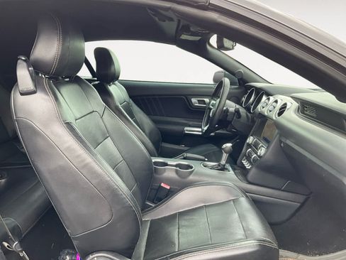 Used 2020 Ford Mustang Premium RWD image 13