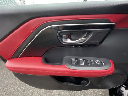 Used 2025 Acura ADX A-Spec image 12